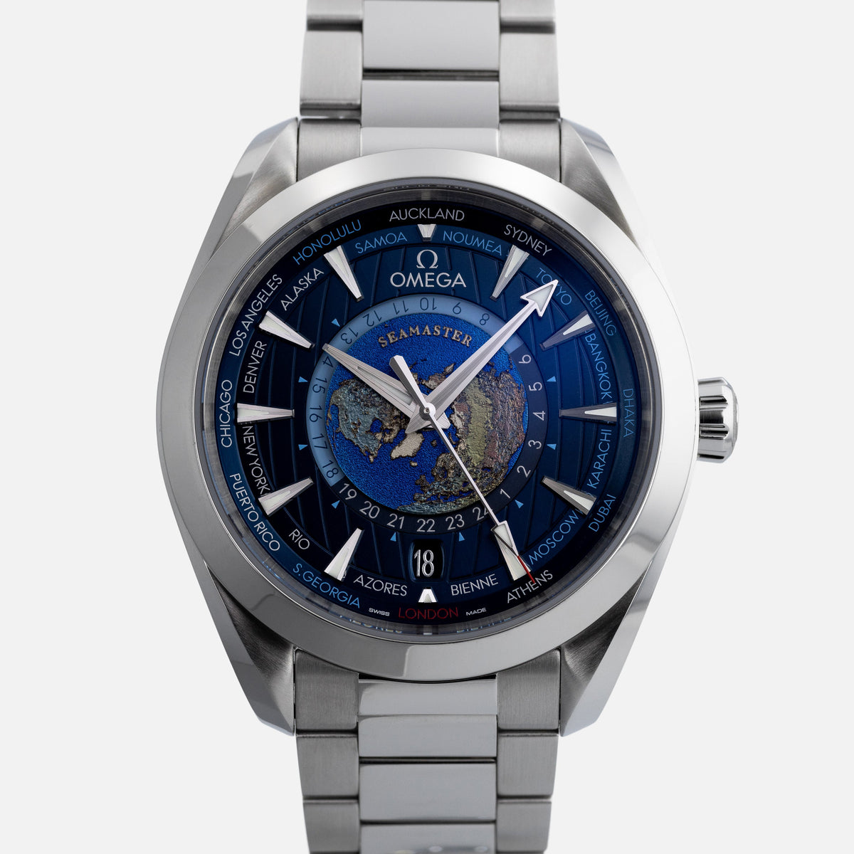 OMEGA Seamaster Aqua Terra 150M Co-Axial Master Chronometer GMT Worldtimer 220.10.43.22.03.001