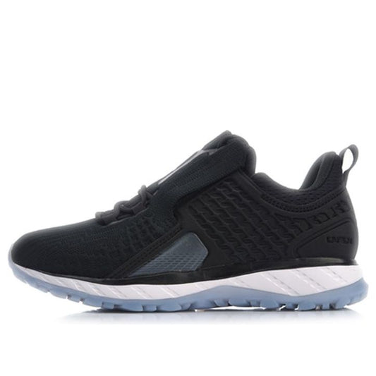 (WMNS) Li-Ning Protective Cloud 'Black White' ARHN094-1